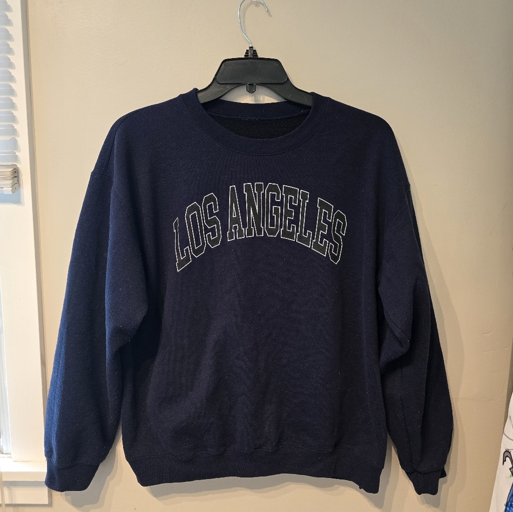Los Angeles sweater.